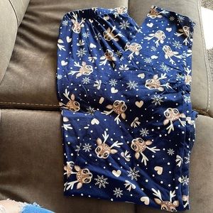 Deer patterned leggings